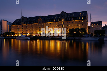 Kopenhagen, Dänemark, die Scandic Front an den Docks im Abendlicht Stockfoto