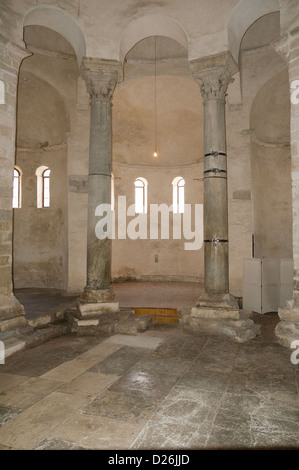 Elk192-2134v Kroatien, Zadar, Dalmatien, Kirche St. Donat, 9. C, kreisförmigen Innenraum Stockfoto