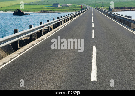 Churchill Barrier Nr. 3 Verknüpfung Blick Holm und Burray, Orkney Inseln, Schottland. Stockfoto