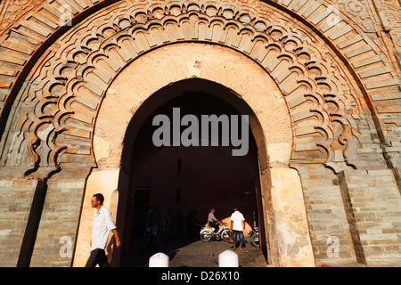 Bab Agnaou Almohad Tor am Eingang der Kasbah in Marrakesch, Marokko Stockfoto
