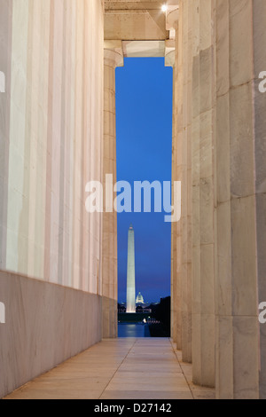 USA, Kolumbien, Washington DC, Washington Monument und Capitol Building gesehen vom Lincoln Memorial Stockfoto