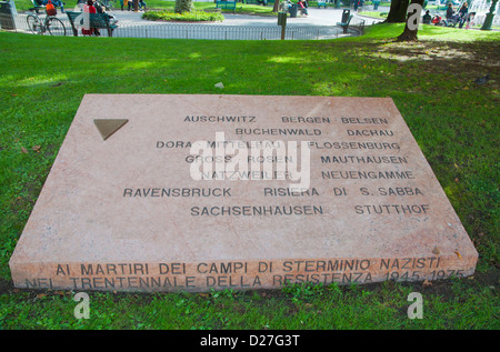 Denkmal für die Verstorbenen auf Konzentrationslager (1975) Piazza Bra Platz im historischen Zentrum der Stadt Verona Italien Stockfoto