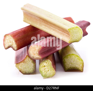 Rhabarber Stängel auf weißem Hintergrund. Stockfoto