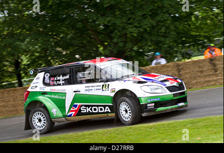 Skoda Fabia S2000 2010 mit Fahrer Robert Barrable auf die 2012 Goodwood Festival of Speed, Sussex, UK. Stockfoto