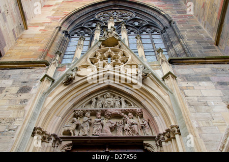 Frankreich, Elsass, Colmar. St.-Martins Kirche, ca. 1234 bis 1365 erbaute Renaissance & gotischen Stile. Stockfoto