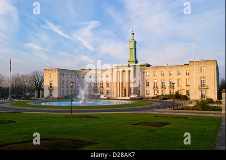 Walthamstow Town Hall, Art déco/Stripped Classic Style 1937-42 von P. D. Hepworth, Forest Road, Waltham Forest, London, England, bei Sonnenuntergang Stockfoto