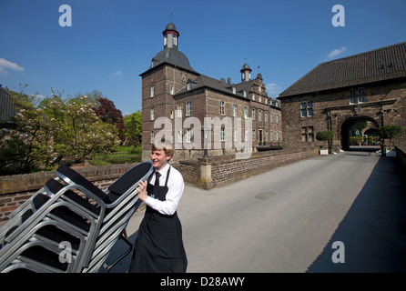 Essen, Deutschland, vor dem Schloß Hugenpoet Mitarbeiter Stockfoto