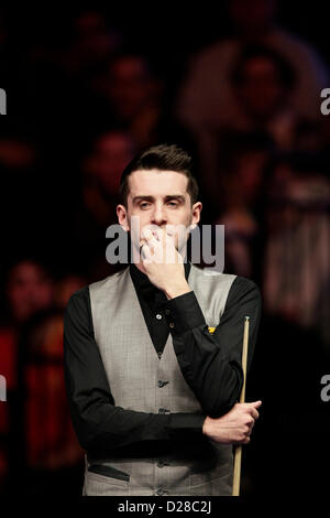 16.01.2013 London, England. Mark Selby in Aktion gegen Stuart Bingham tagsüber vier von den Masters Snooker von Alexandra Palace. Stockfoto