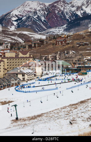 USA, Colorado, Crested Butte, Mount Haubenmeise Butte Ski Village, erhöht, Ansicht Stockfoto