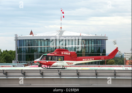 Berlin, Deutschland, Rettung Hubschrauber Christoph Berlin am Unfallkrankenhaus Marzahn Stockfoto