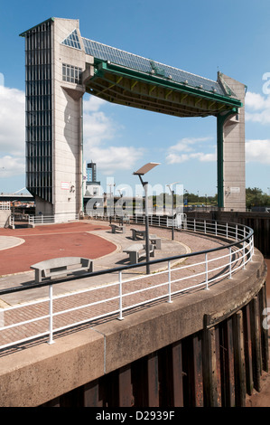 Die Gezeiten Barriere in Kingston nach Rumpf die Wasserstände vor steigt in den River Hull und verhindern Überschwemmungen zu schützen. Stockfoto