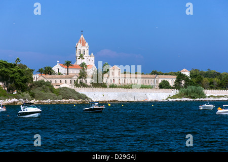 Insel Saint Honorat mit Abtei Stockfoto