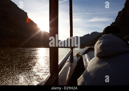 Sonnenaufgang über Hualapai Nation Flussfahrten auf Colorado River Grand Canyon Arizona USA Stockfoto