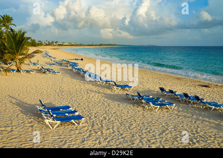 Karibikinsel, Strand bei Sonnenaufgang, Punta Cana, Dominikanische Republik Stockfoto