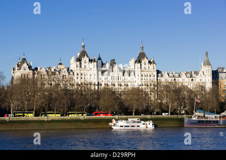 Whitehall Court Gebäude Bestandteil ist Royal Horseguards Hotel, Themse, London, UK Stockfoto