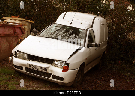 Die Überreste eines alten abgestürzten Volkswagen Vans, Januar 2013 Stockfoto