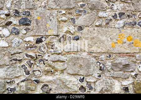 Detail der Steinmauer einer mittelalterlichen Burg Stockfoto