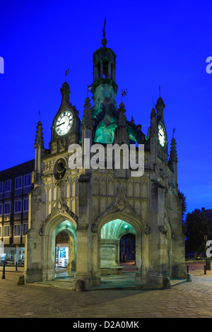 Market Cross Chichester West Sussex England in der Dämmerung Stockfoto