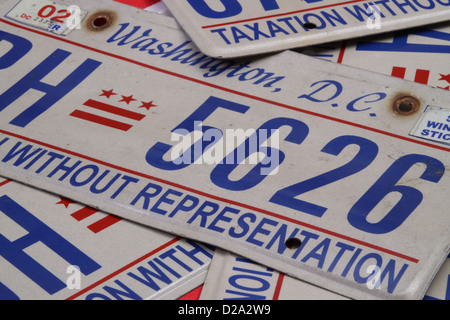 Array von Washington, D.C.-Kfz-Kennzeichen "Besteuerung ohne Darstellung" anzeigen Stockfoto