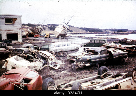 Alaska Erdbeben 27. März 1964. Tsunami-Schäden entlang der Uferpromenade in Kodiak. 1964. Stockfoto