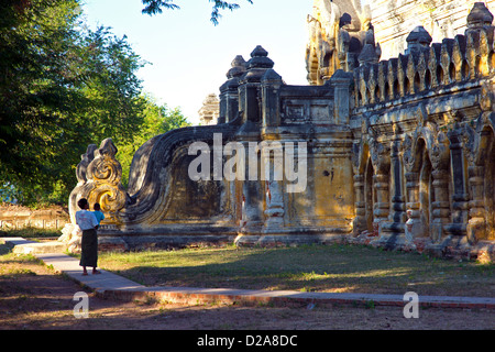 Mahar Aung Mye Bon Kloster San, INNWA, Stockfoto