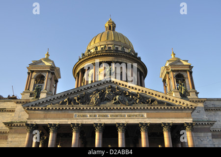 Südfassade der größte russisch-orthodoxe Kathedrale - berühmte Isaakievskiy Sobor in Sankt Petersburg Stockfoto