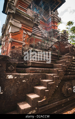 Turm in der Nähe von Haupttor Pura Taman Ayun, Mengwi, Bali, Indonesien Stockfoto