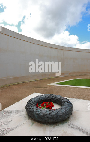 Poignant leere Wände für zukünftige tot. Die National Memorial Arboretum, Staffordshire. Großbritannien Stockfoto