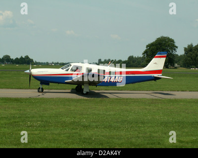 N414AG, 2000 Piper PA-32R-301T Turbo Saratoga CN 3257184 Stockfoto