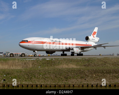 Martinair Cargo McDonnell Douglas MD-11CF in Amsterdam - Schiphol (AMS / EHAM), PH-MCR (Cn 48617/581) Stockfoto