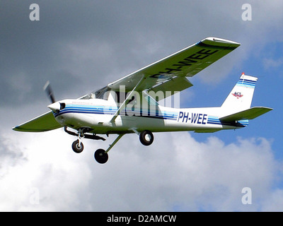 Air Center Teuge b.v. Cessna 152, Deventer - Teuge (EHTE), PH-WEE (Cn 15280083) Stockfoto