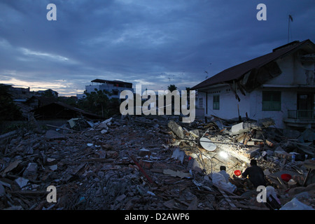 Padang, Indonesien, Aufräumen Arbeit in der Stadt Padang nach dem Erdbeben Stockfoto
