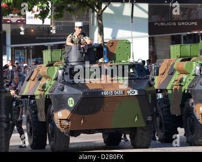 VAB 4 x 4 französischen Militärparade Champs Elysees Stockfoto