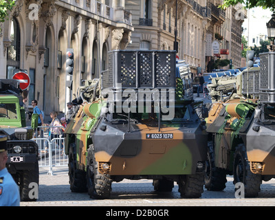 VAB 4 x 4 französischen Militärparade Champs Elysees Stockfoto