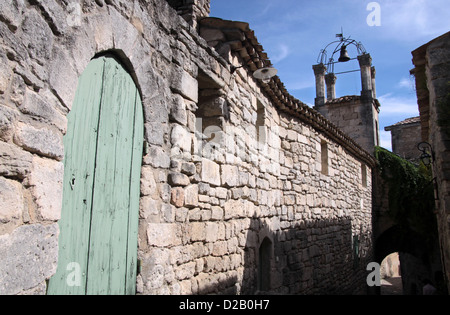 Dorfstraße in Lacoste in Provence, Frankreich Stockfoto