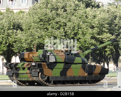 LeClerc MBT Tank Militärparade Champs Elysees Stockfoto