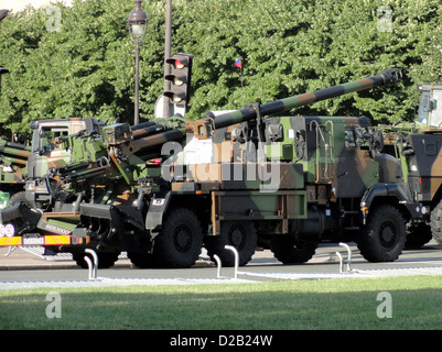 CAESAR Militärparade Champs Elysees Stockfoto