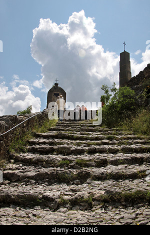 Stationen des Kreuzweges in Moustiers-Sainte-Marie in Haute-Provence, Frankreich Stockfoto