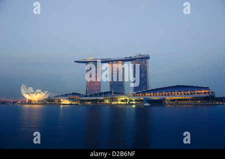 Marina Bay Sands in Singapur integrierte Resorts mit Casino. Stockfoto