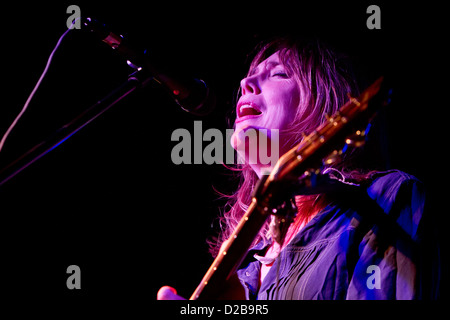 23. November 2012 führt - Mailand, Italien - die Songwriterin Beth Orton im Music Club Salumeria Della Musica Stockfoto