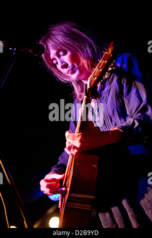 23. November 2012 führt - Mailand, Italien - die Songwriterin Beth Orton im Music Club Salumeria Della Musica Stockfoto