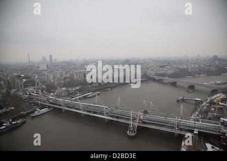 London, UK. 19. Januar 2013. Major London Standorte abgedeckt im Schnee gesehen vom EEF London Eye. Stockfoto