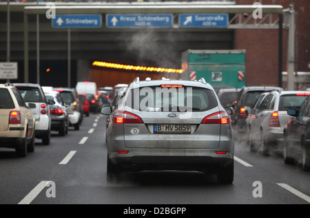 Berlin, Deutschland, ein Stau auf der Autobahn A 103 Stockfoto