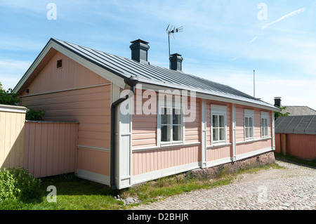 Traditionellen Stil finnischen Holzhaus im alten Porvoo, Finnland Stockfoto