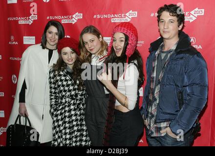 Mary Elizabeth Winstead, Kaitlyn Dever, Brie Larson, Shailene Woodley, Miles Teller im Ankunftsbereich für die spektakuläre jetzt Premiere 2013 Sundance Film Festival, Library Center Theatre, Park City, UT 18. Januar 2013. Foto von: James Atoa/Everett Collection Stockfoto