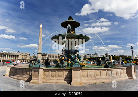 Die Brunnen von Fluss Handel und Schiffahrt, Place De La Concorde, Paris, Frankreich. Stockfoto
