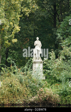 Berlin, Deutschland, die Skulptur von Albert Lortzing im großen Tiergarten Stockfoto