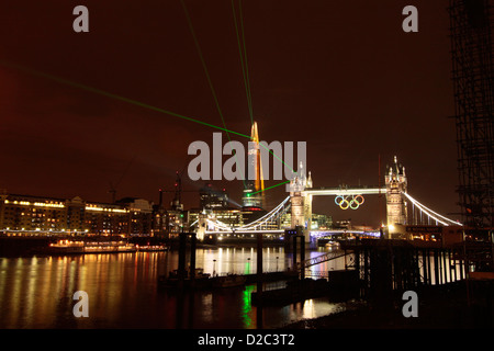 London-Shard-Eröffnungsfeier - 4 K Zeitraffer verfügbar Laser Show Zeremonie Stockfoto