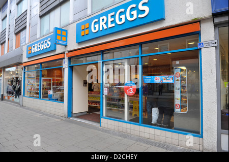 Greggs Ladengeschäft oder Gerät in UK street Stockfoto