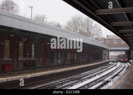 U-Bahnstation im Schnee, 20. Januar 2013 Stockfoto